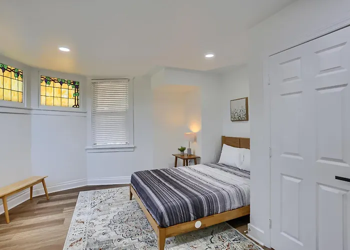 Apartment Dormont Potomac Stylish & Modern 2bd Pittsburgh